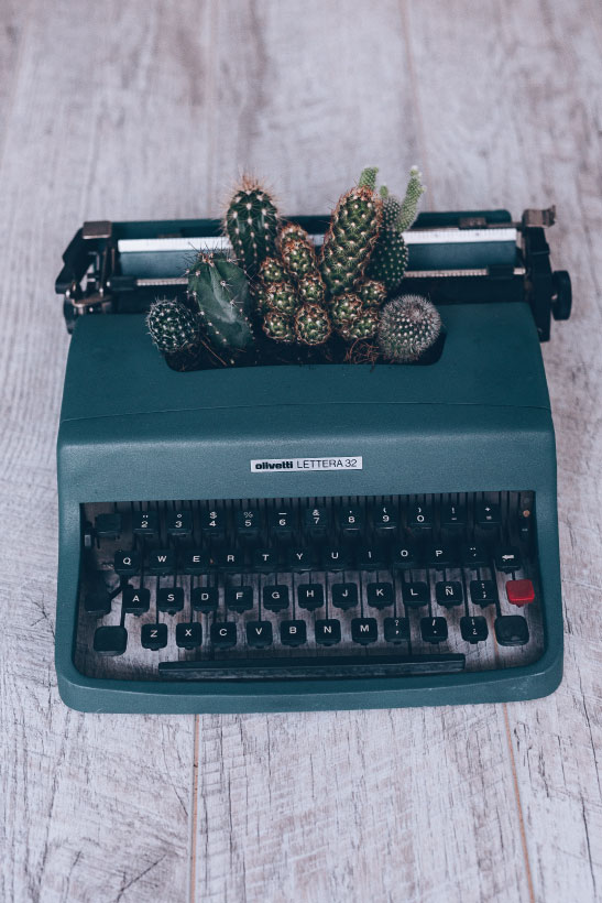 seo-copywriting-services-spellerelle-organic-copywriting-typewriter